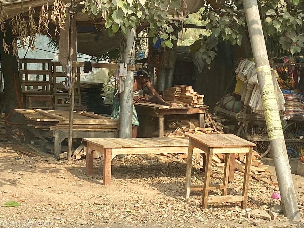 Roadside Carpenter