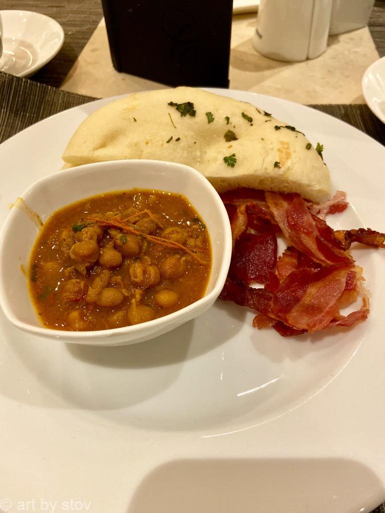 breakfast at The Claridges, New Delhi